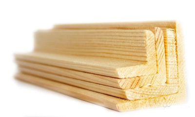 Уголок деревянный 50х50х2500мм гладкий 