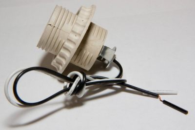 Патрон Е14 для люстр